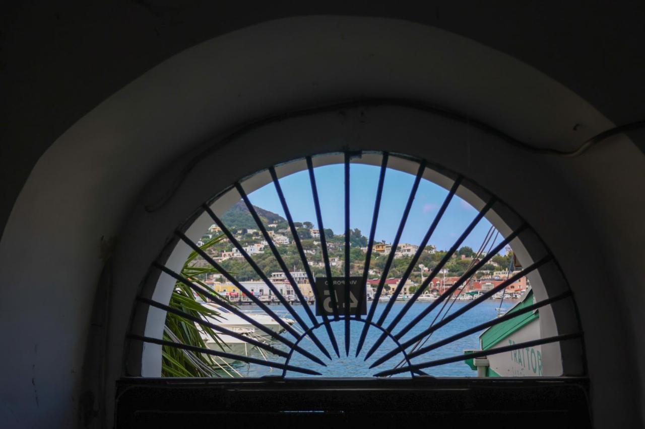 Appartamento Panoramico La Rosa Dei Venti-Libeccio Ischia Exterior foto